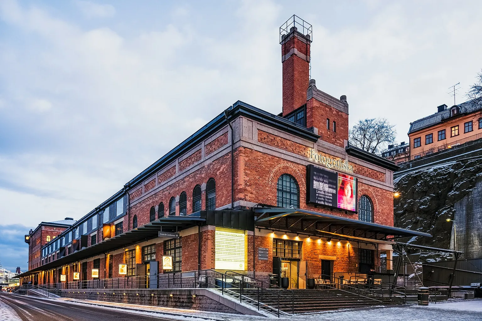 Fotografiska tickets: choosing the best entry path for visitors