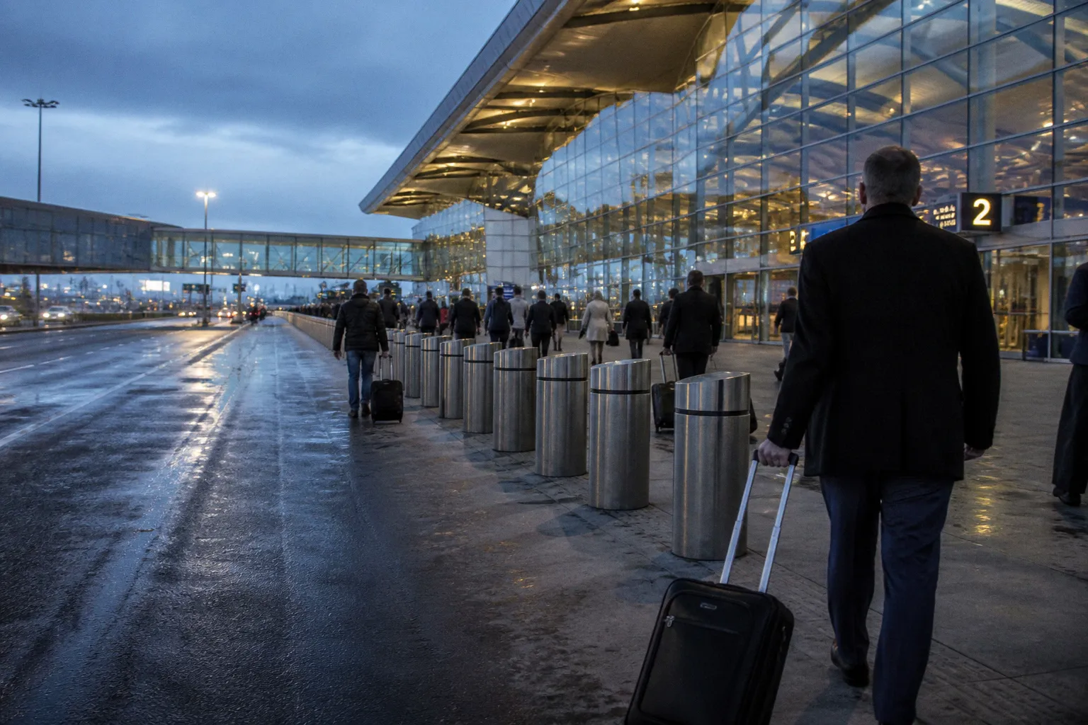 Rising Costs and New Visa Rules Reshape Russian Business Travel