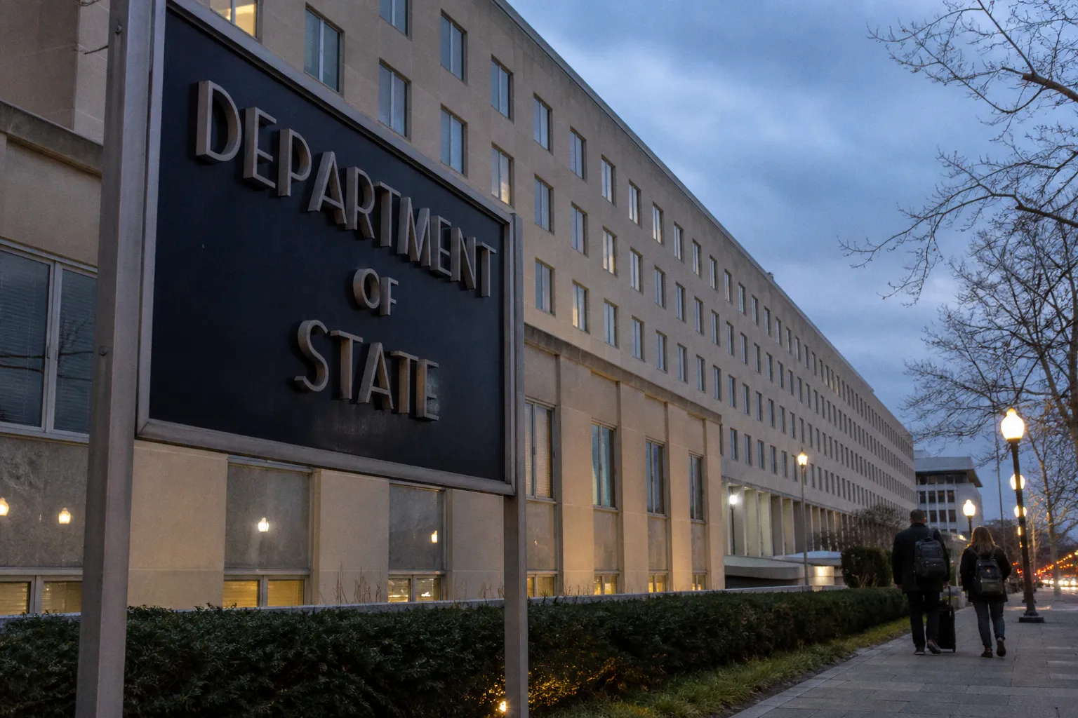 US Resumes Immigrant Visa Processing for Russian Nationals Following Court Ruling